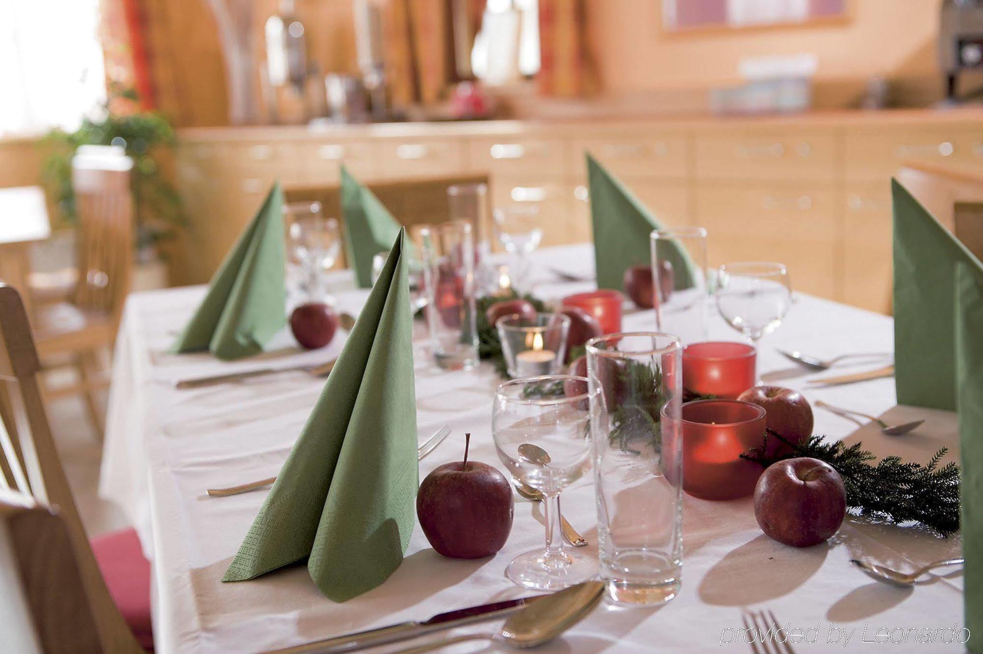 Jufa Hotel Donnersbachwald Restaurant bilde